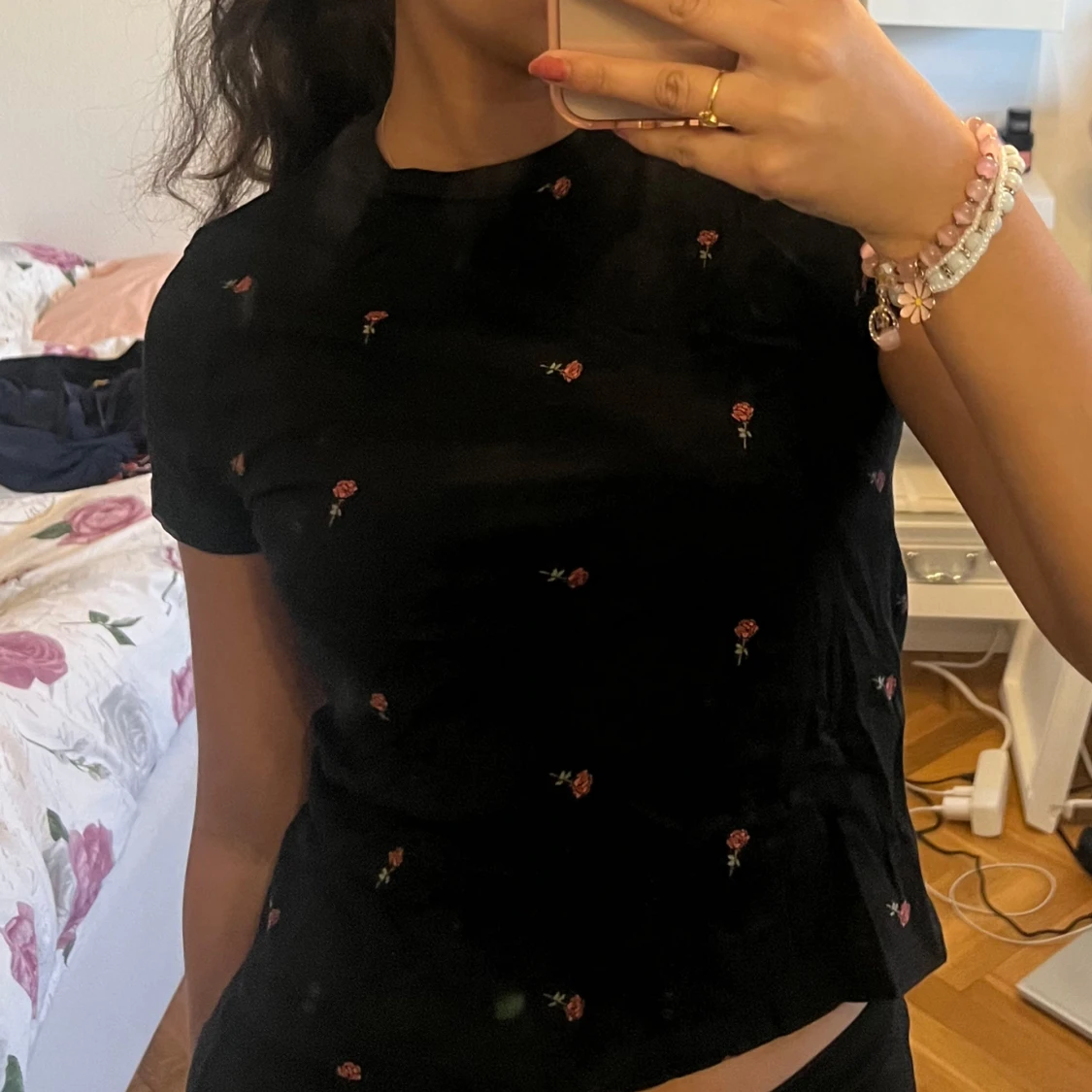 Svart blommig topp