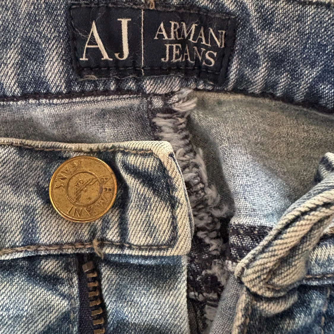 Ljusblå jeans från Armani Jeans - 1