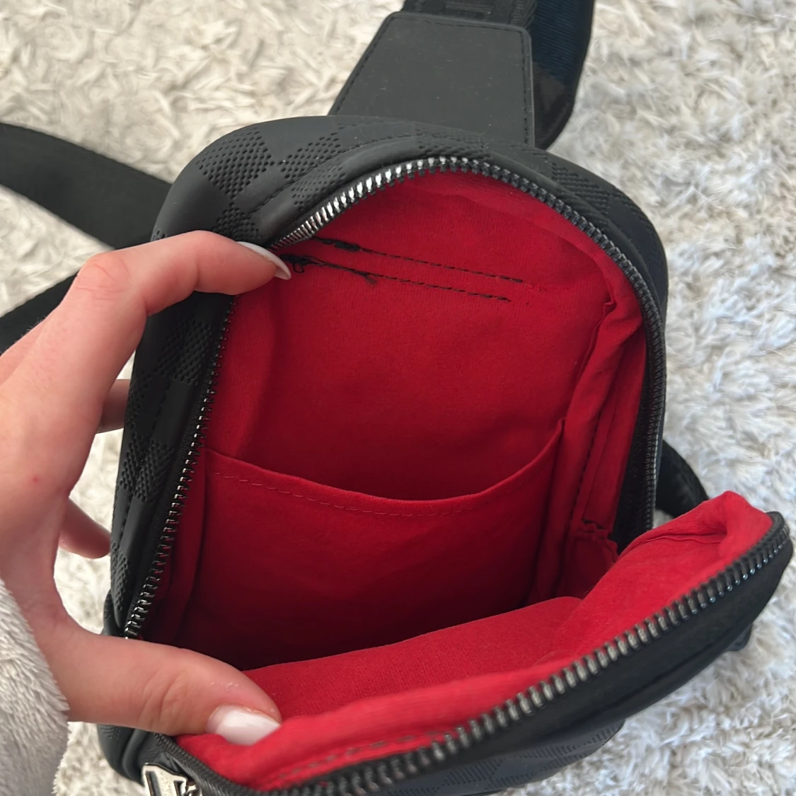 Svart axelväska  - 3