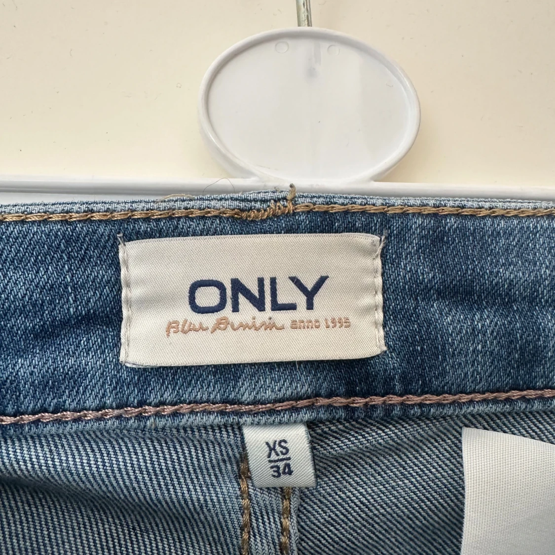 Blå bootcut jeans från ONLY - 1