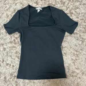 topp - Använd en gång, helt ny😊