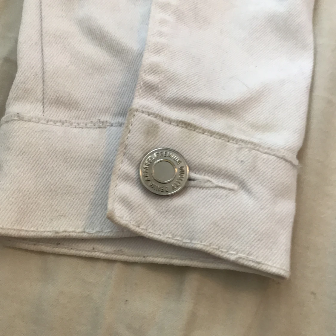 Vit jeansjacka från Vero Moda - 2