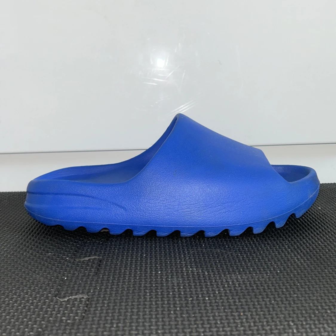 Blå Adidas Yeezy Slides - 4