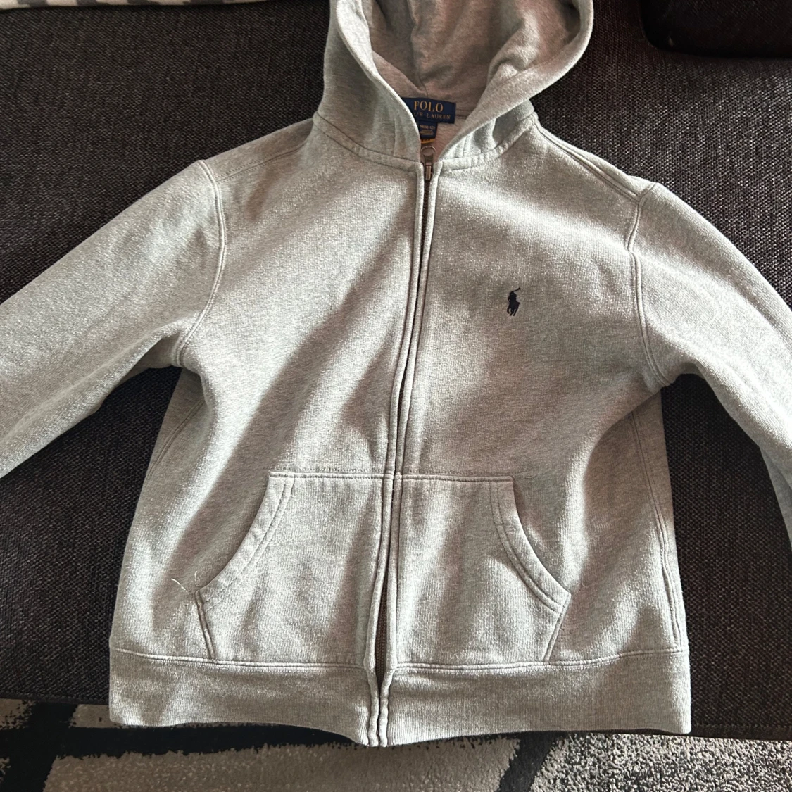 Grå hoodie från Polo Ralph Lauren - 3