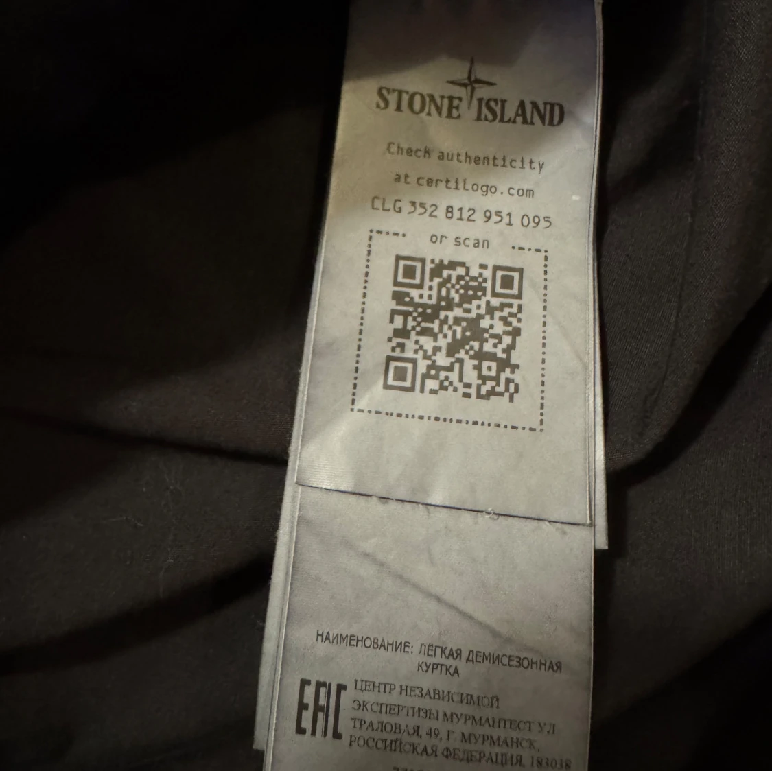 Svart vindjacka från Stone Island - 3