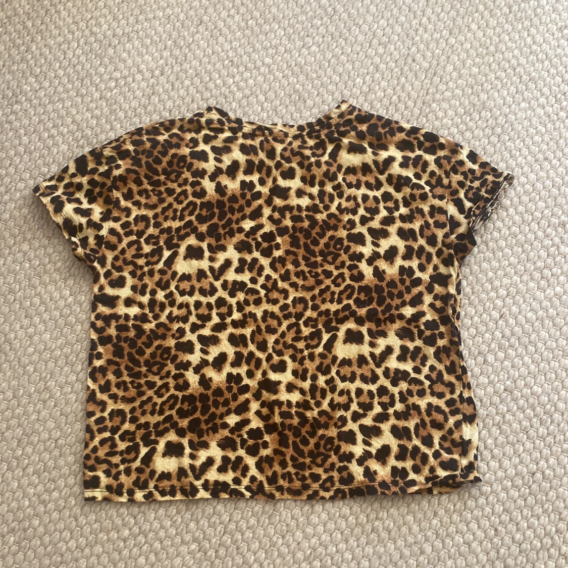 Leopardmönstrad topp från NEU XS/S - 1