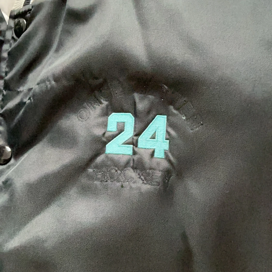 Svart bomberjacka från Rennoc, L - 3