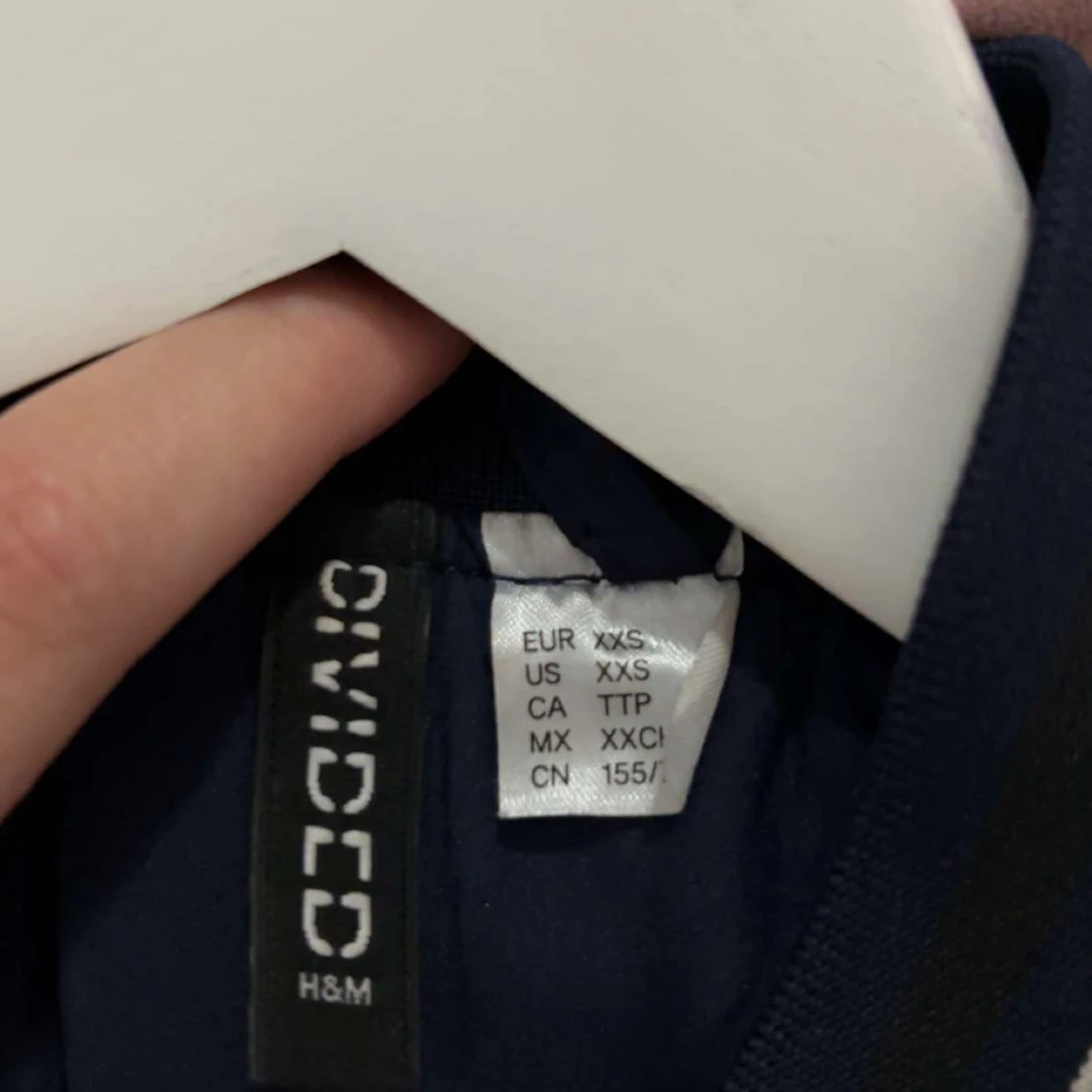 Blå och beige bomberjacka H&M Divided - 2