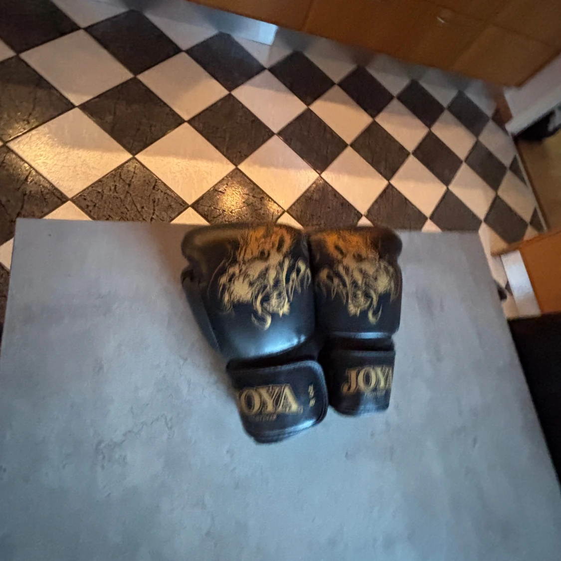 Svarta boxningshandskar från Joya - 1