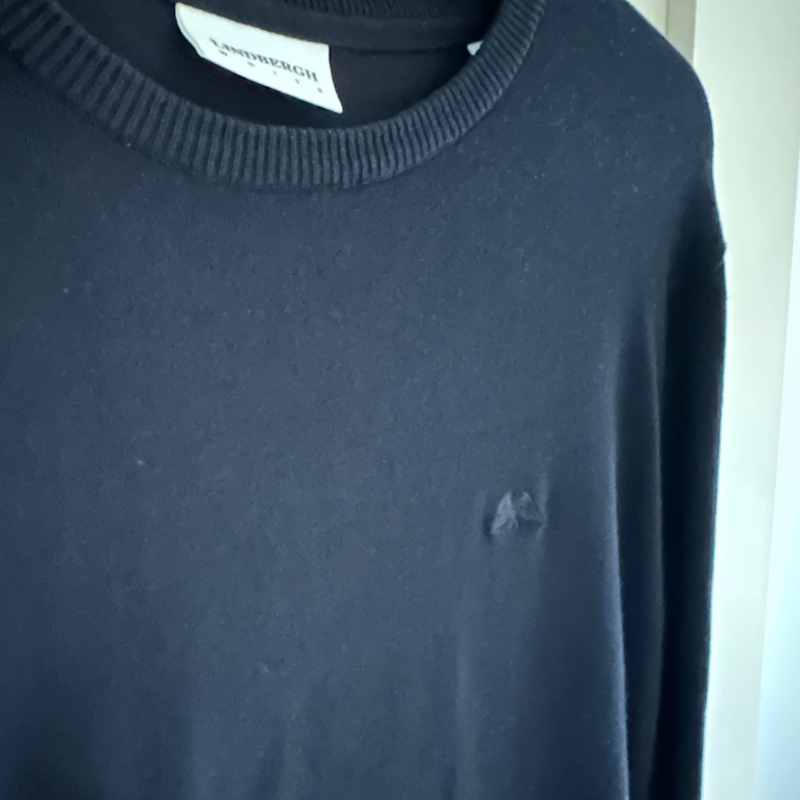 Marinblå stickad tröja från Lindbergh - 2