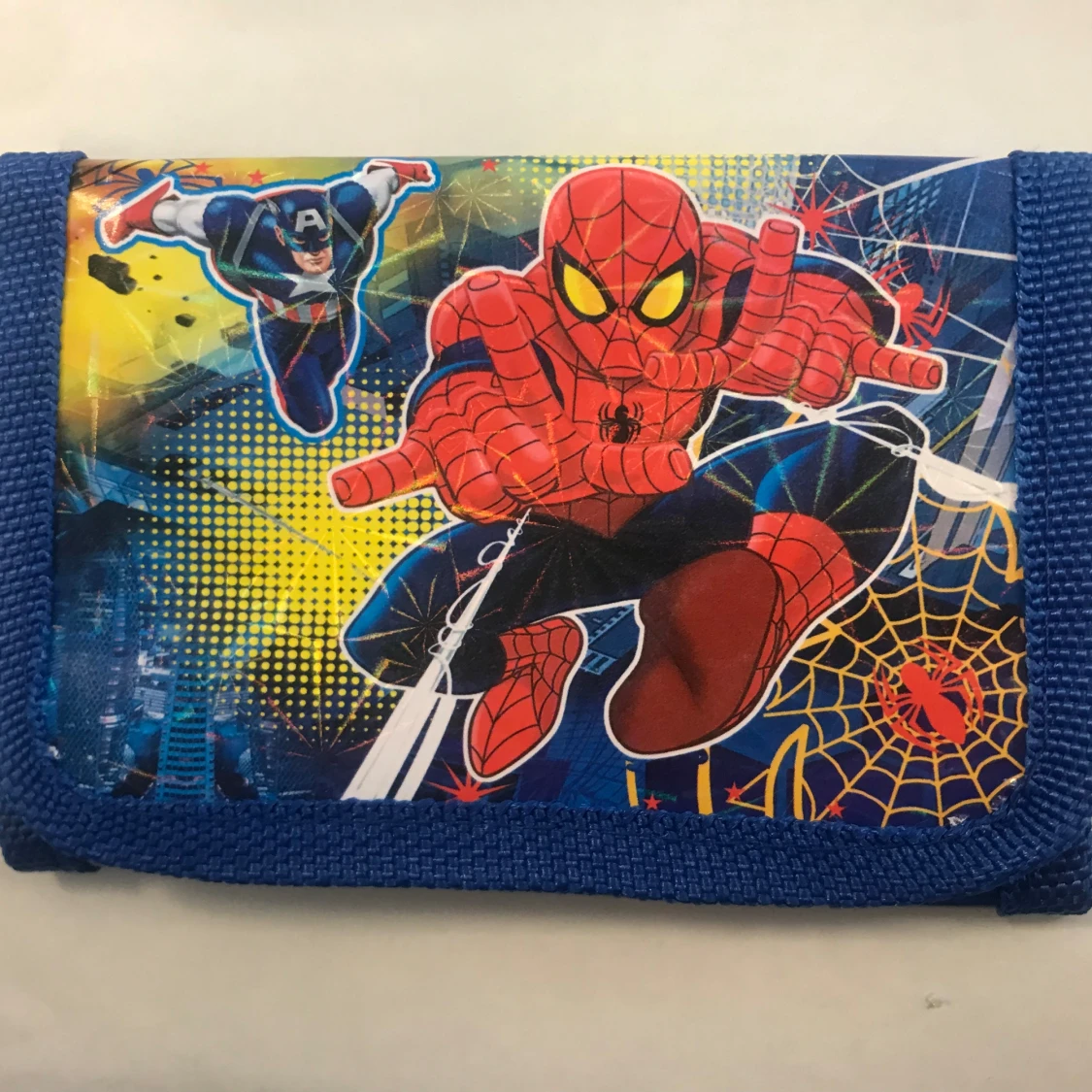Blå plånbok med Spiderman-motiv