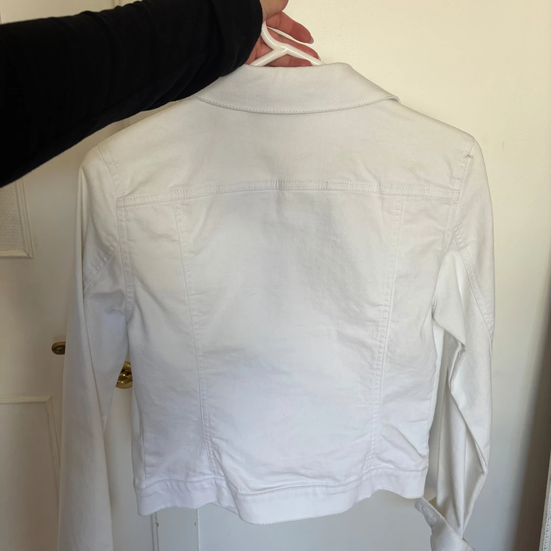 Vit jeansjacka från Monki - 1