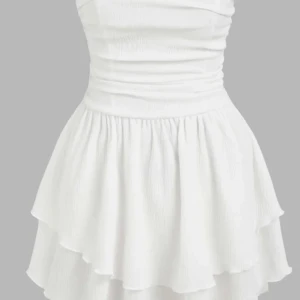 Sommarklänning - Supersöt vit klänning som är perfekt till skolavslutningar och sommaren. Klänningen är från cider men är inte säker om den säljs fortfarande ❤️skicka gärna om du har frågor eller vill ha fler bilder❤️❤️