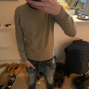 Cashmere tröja - 100% Kashmir tröja i storlek S, ingen defekt elr liknande, så gott som ny, 🛑EXTREMT BRA PASSFORM🛑