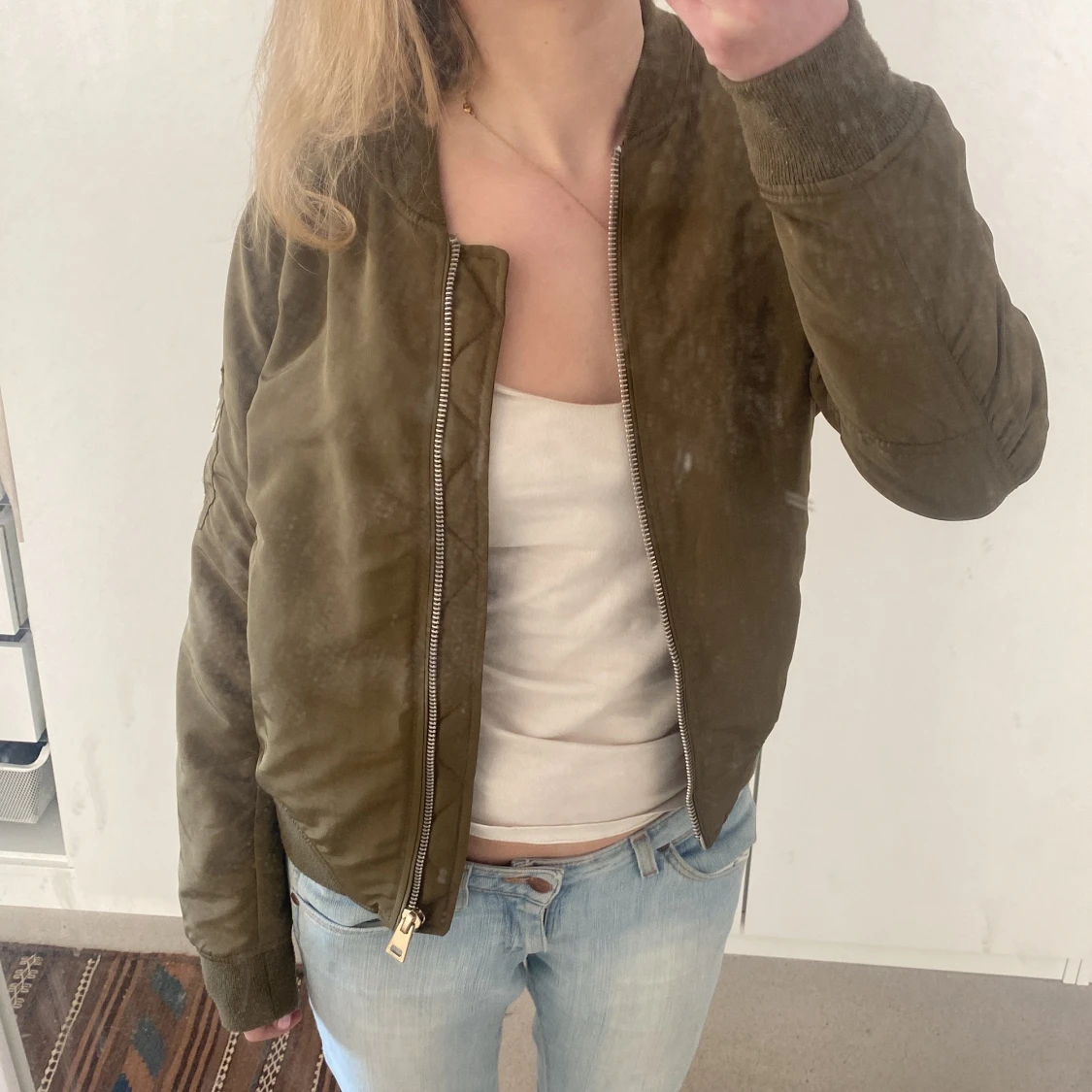 Olivgrön bomberjacka - 1