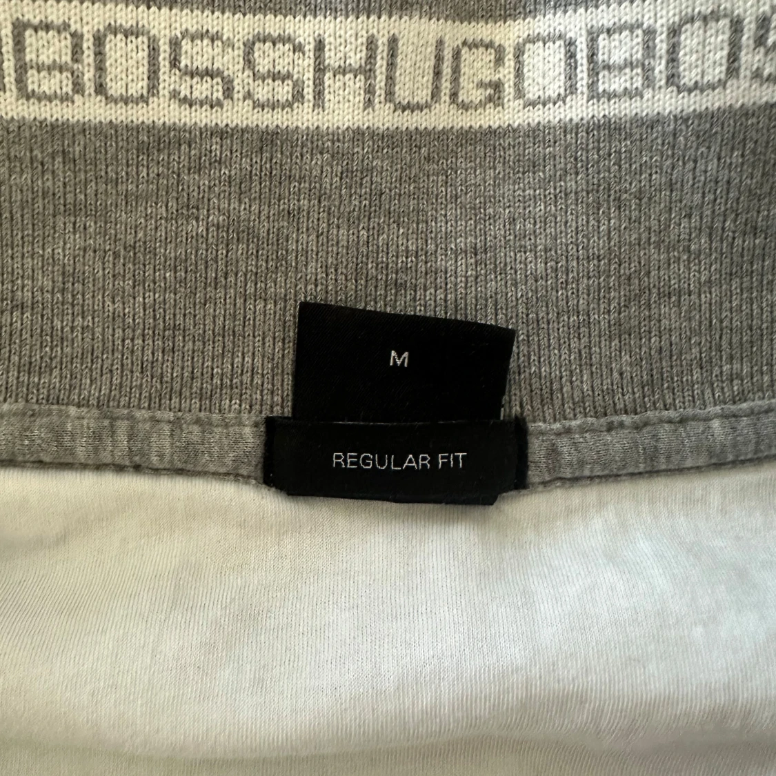 Grå tröja från Hugo Boss - 4