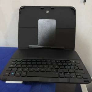 Laptophållare  - Funkar perfekt 