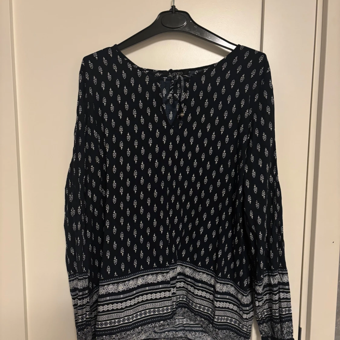 Mönstrad blus från Esmara