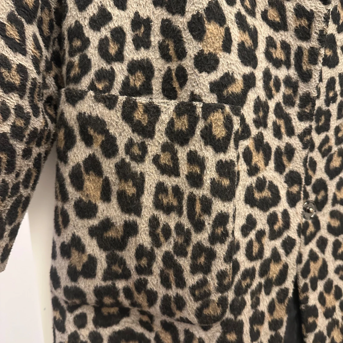 Leopardmönstrad kappa - 1