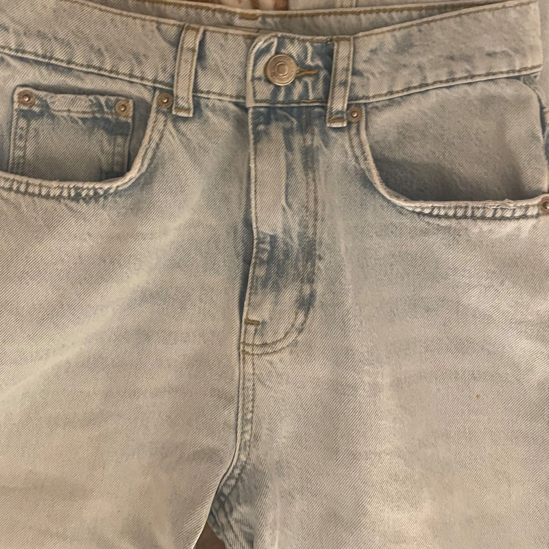 Ljusblå jeansbyxor - 2