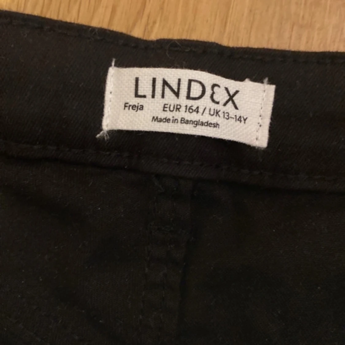 Svarta byxor från Lindex - 2