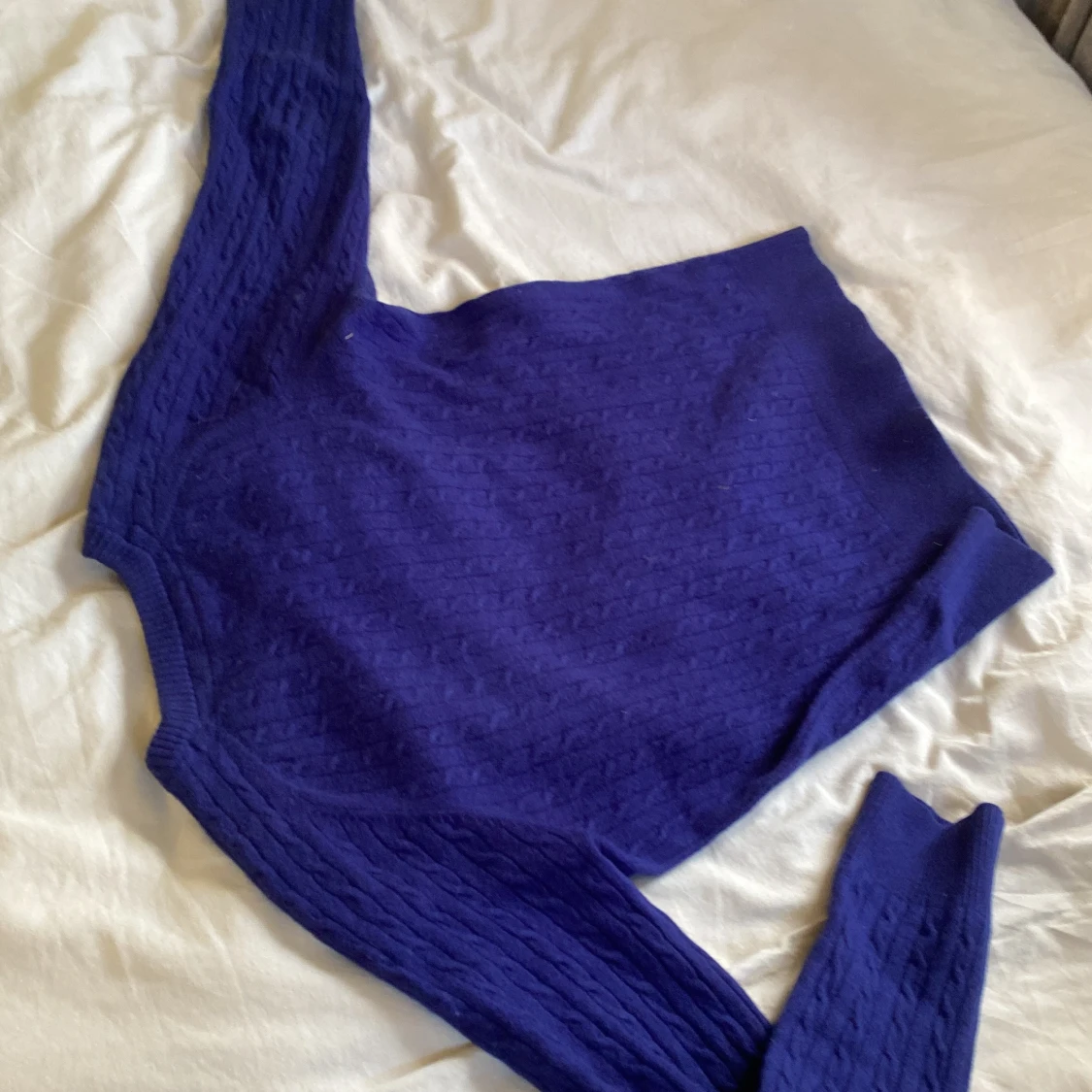 Stickad tröja från peakperformance - 1