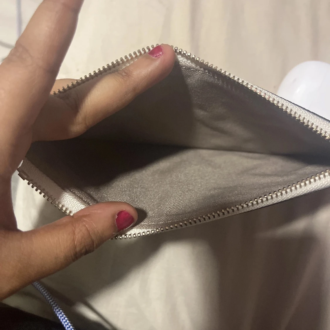 Grå kuvertväska - 1