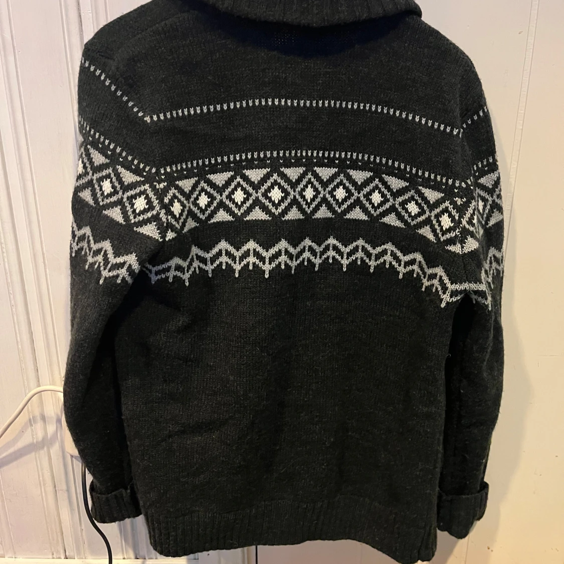 Mörkgrå stickad kofta från Blend - 1