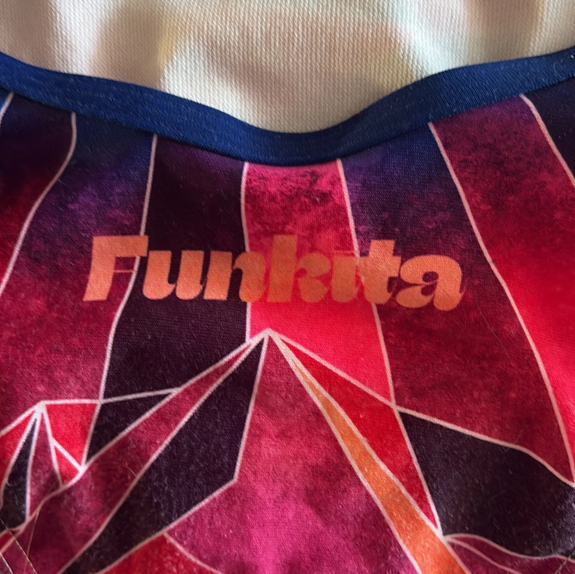 Färgglad baddräkt från Funkita - 2