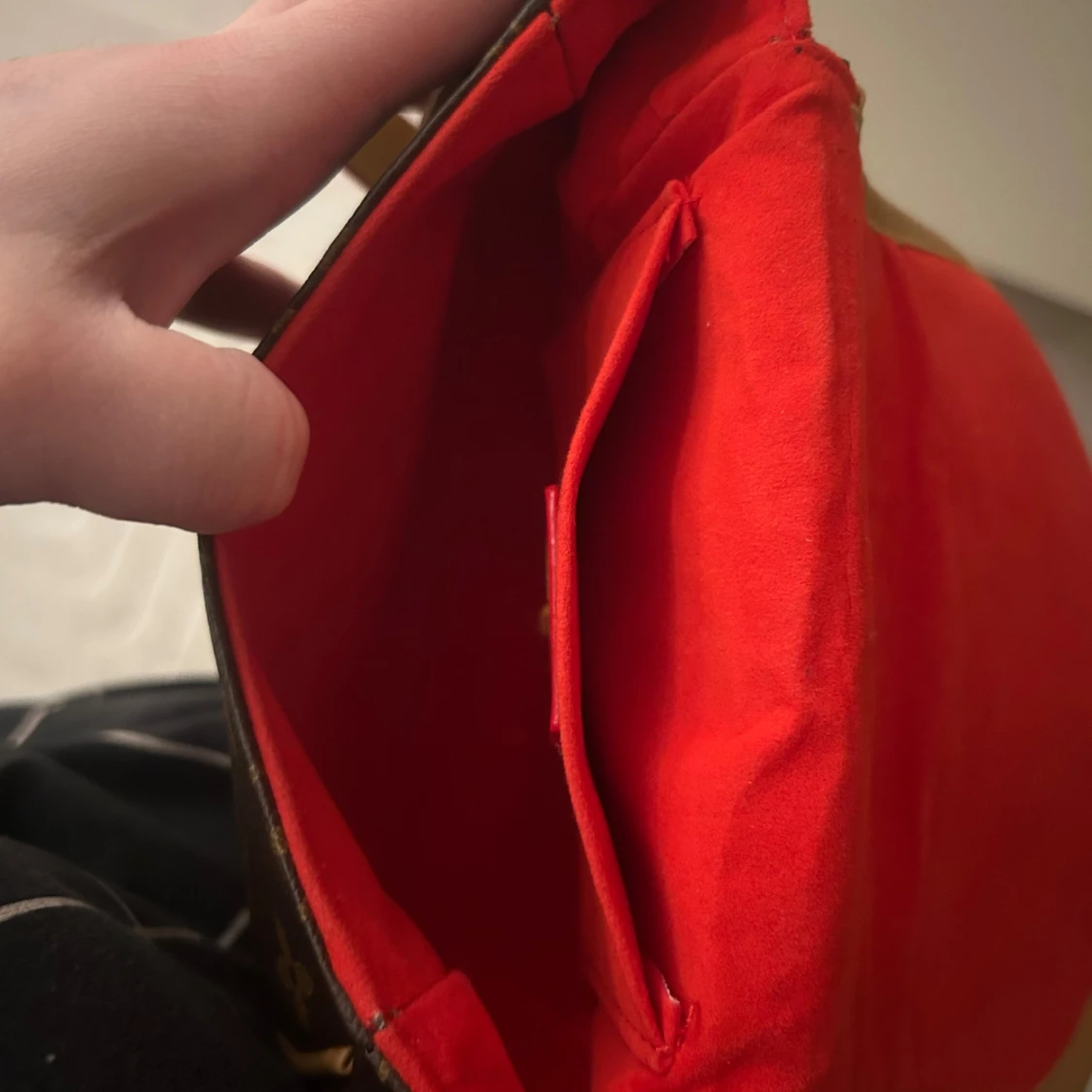 Axelremväska Dam - 2