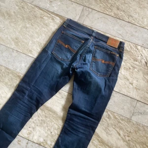 Nudie jeans  - Sköna Nudie jeans i st 31/32! Hör av dig vid ytterligare frågor!