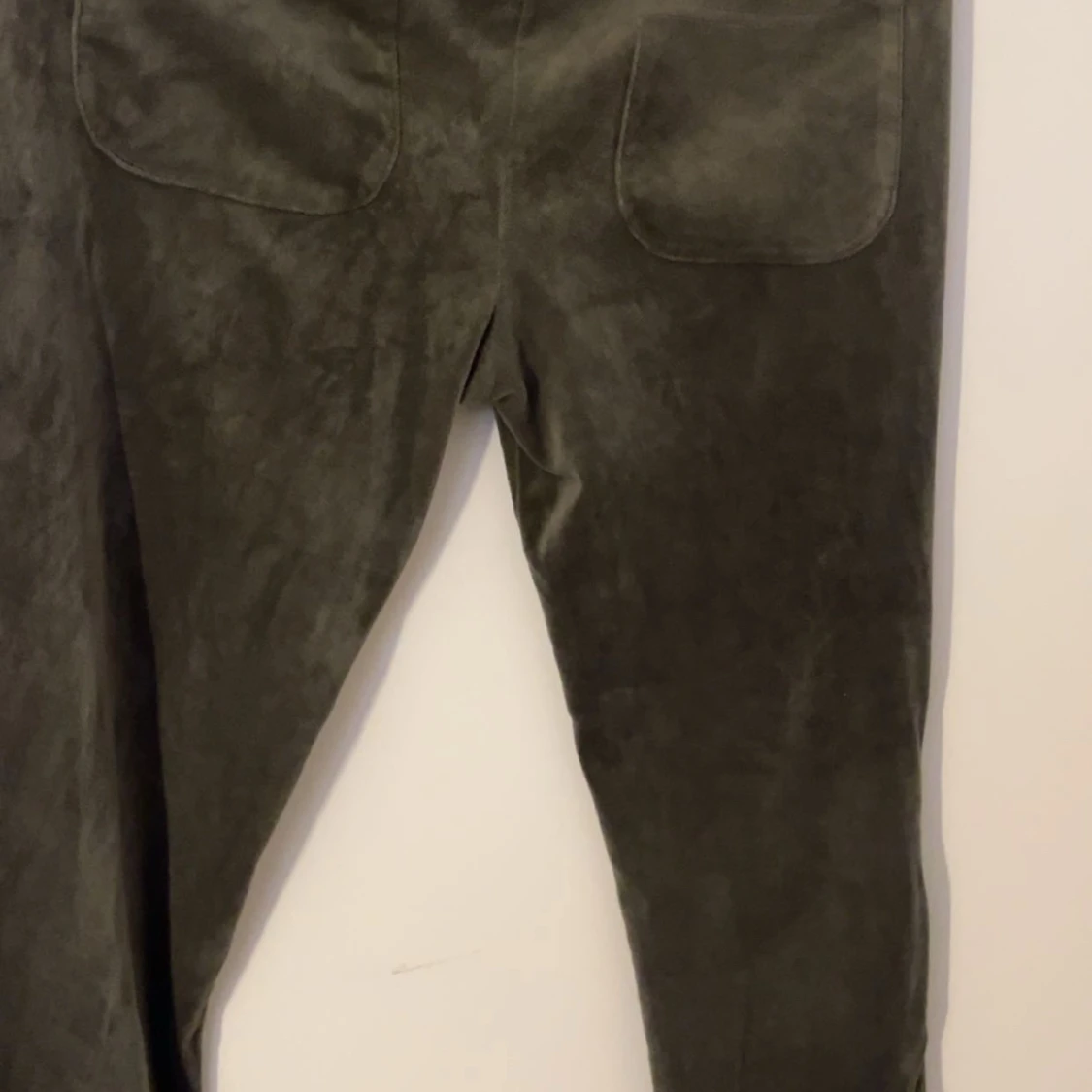 Mörkgröna juicy couture byxor  - 1