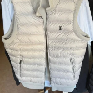 Burberry väst - Storlek S