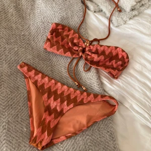 Missonimönstrad bikini - Sååå snygg!!!! Överdelen är storlek 38 och underdelen är 36🧡
