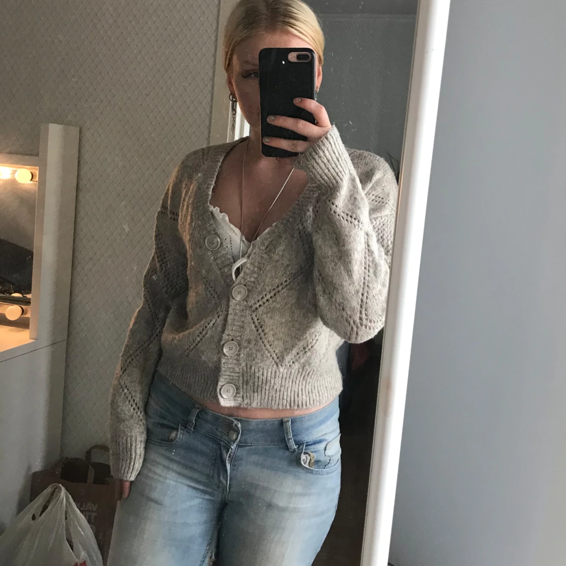 Grå stickad kofta från KappAhl - 2