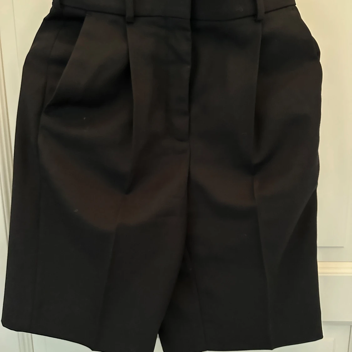 Svarta kostymshorts Acne Studios