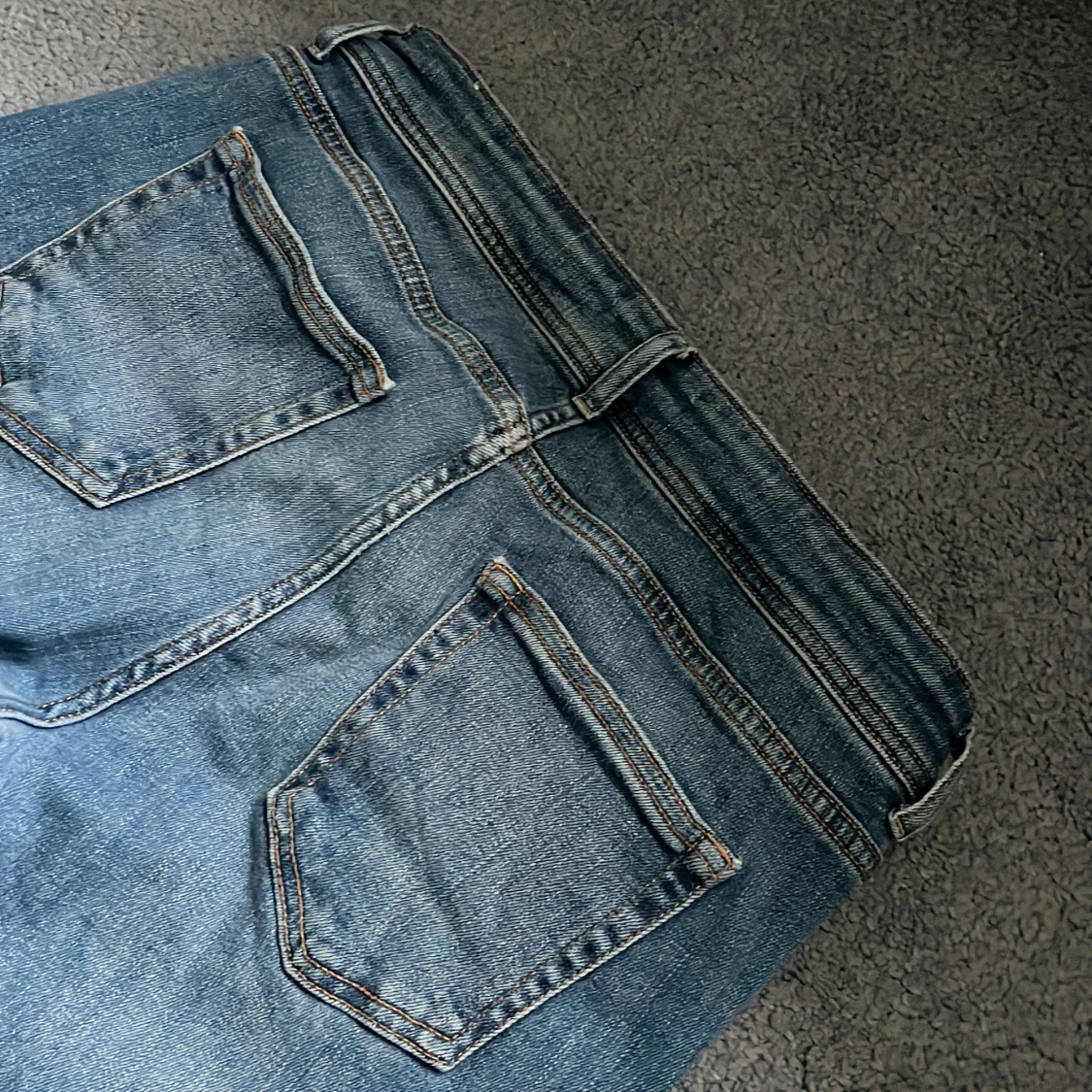 Blå bootcut jeans från Pull&Bear - 3