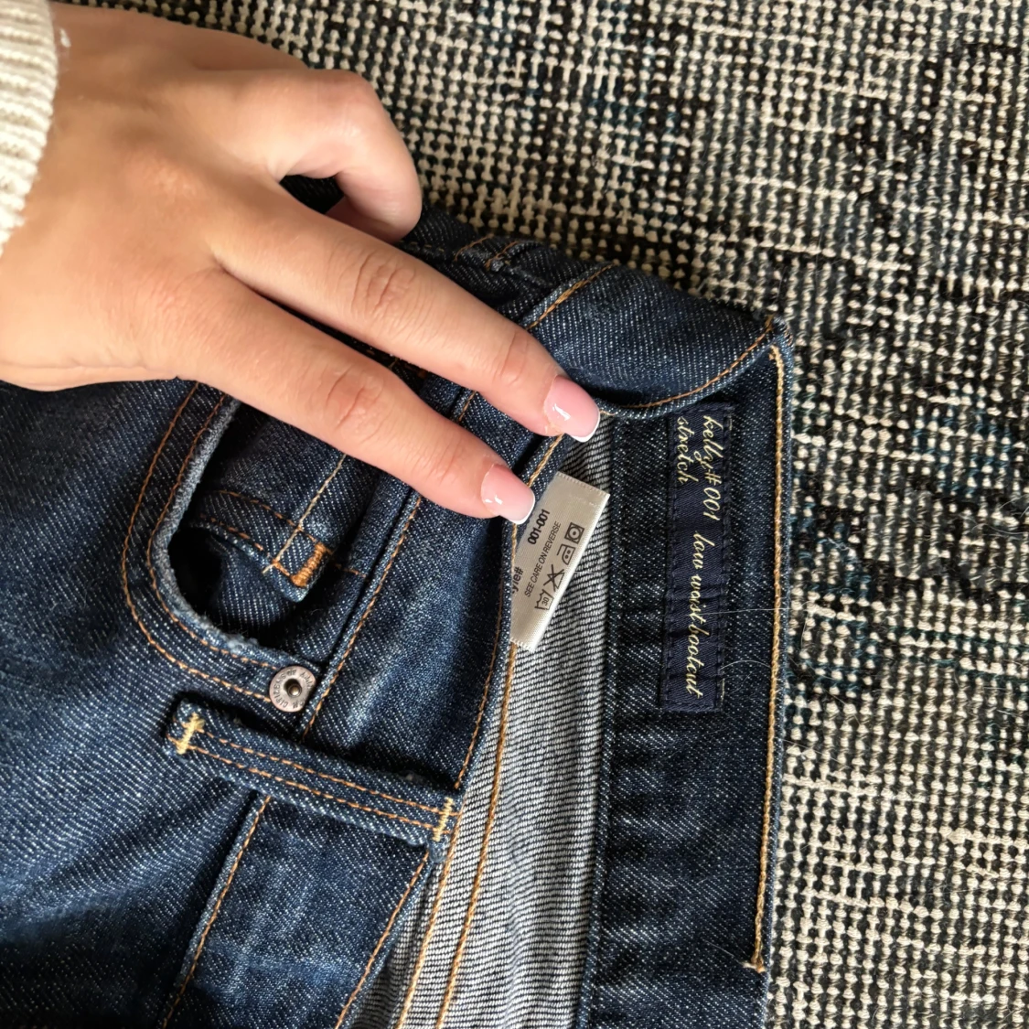 Mörkblå bootcut jeans från 7 For All Mankind - 1