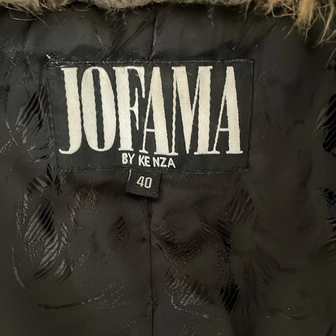 Svart skinnjacka med fuskpäls från Jofama by Kenza - 3