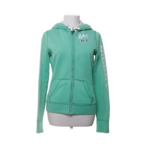 Abercrombie & fitch zip  - Anländer 26 juli. 
