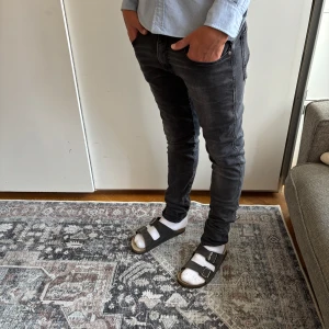 Replay Anbass - Replay Anbass | Storlek: 31/32 | Skick: 9/10 | Först till kvarn!