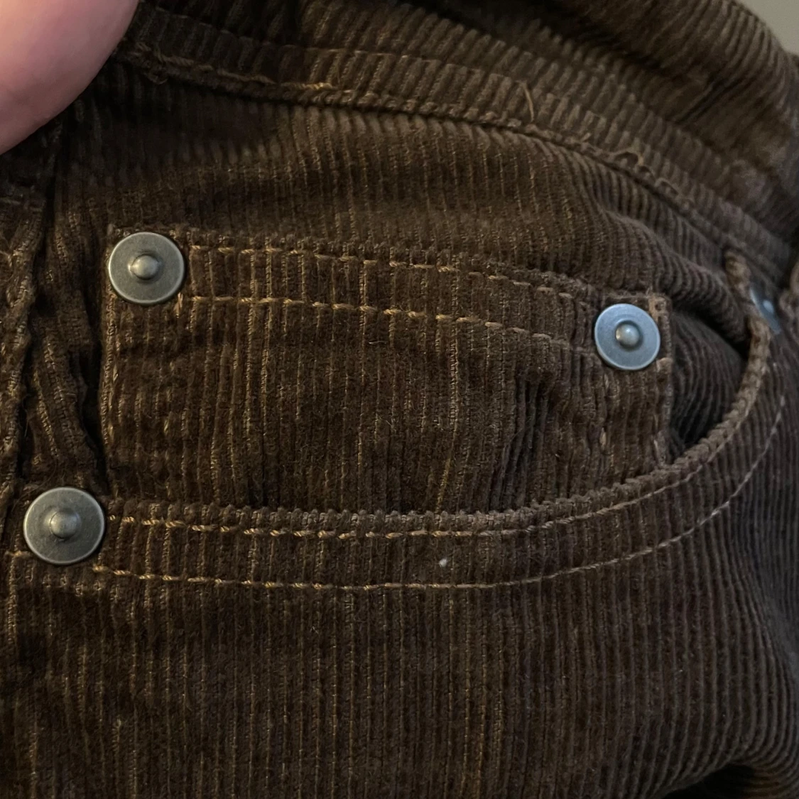 Brun manchesterkjol från Lindex - 3