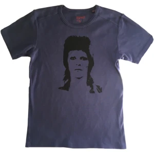 David Bowie T-shirt/ band tröja/ T-shirt med tryck/ Graphic topp  - Mörkblå T-shirt med svart David Bowie tryck på! 100% bomull 