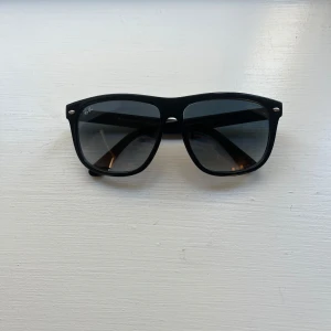 rayban - 1:1 helt nya (kopia)