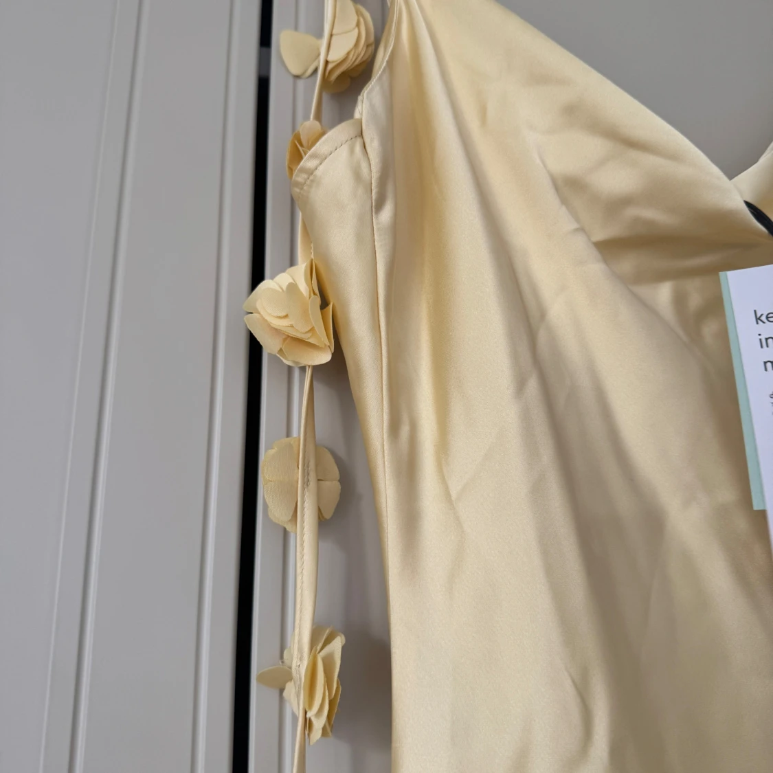 Ljusgul klänning - 4