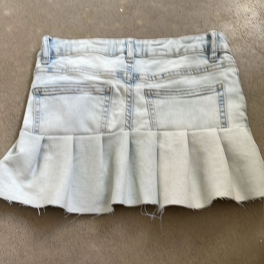 Lågmidjad jeanskjol - 1