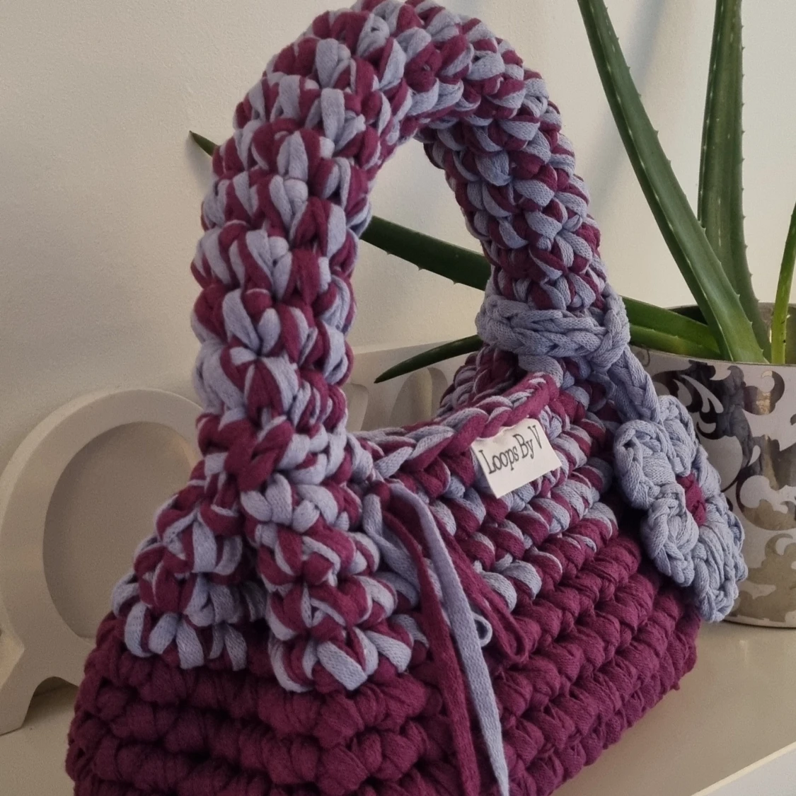 Virkad väska från Loops By V - 1
