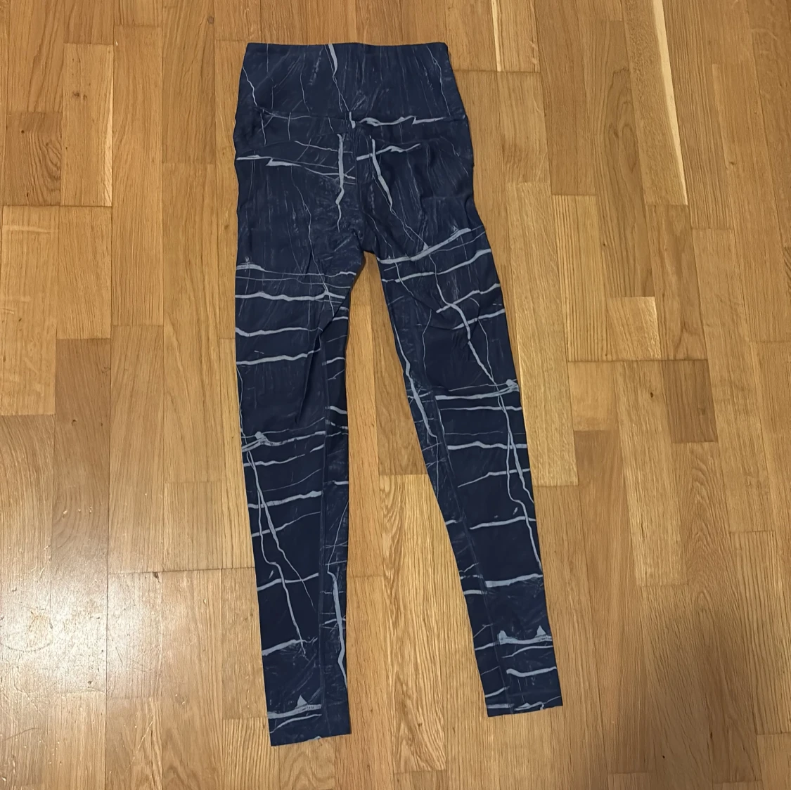 Mönstrade leggings från Casall - 3