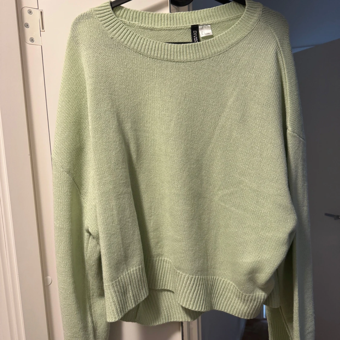 Ljusgrön stickad tröja från H&M