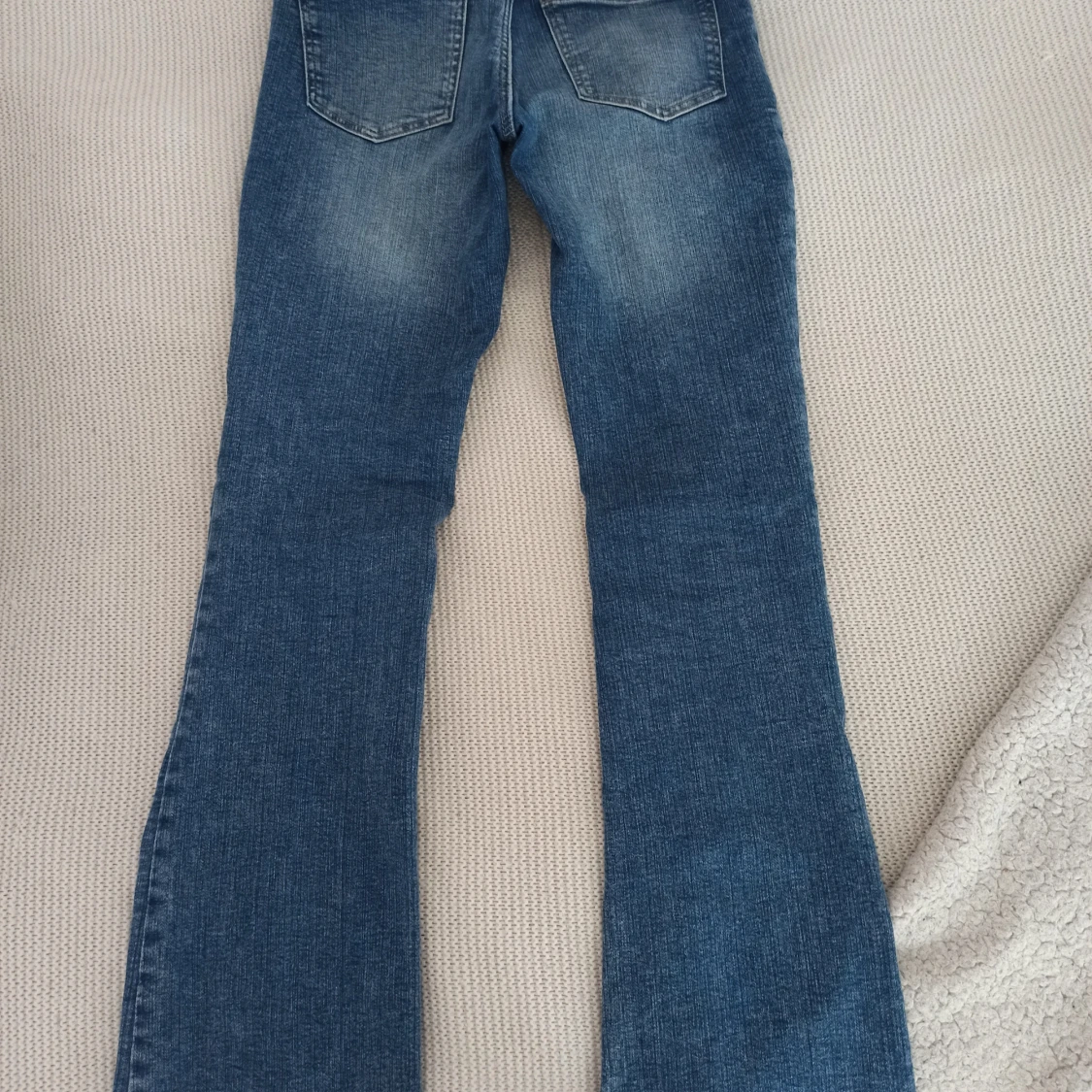 Lågmidjade blåa jeans från H&M - 1
